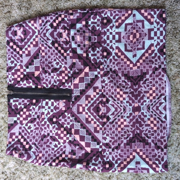 Nollie Aztec miniskirt - Picture 2 of 3